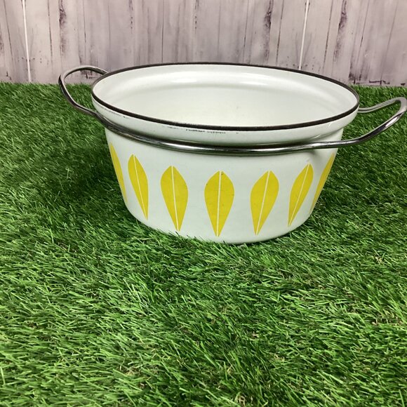 Cathrineholm Yellow White Enamel Lotus Stock Pot Casserole Dish No lid - Picture 4 of 15